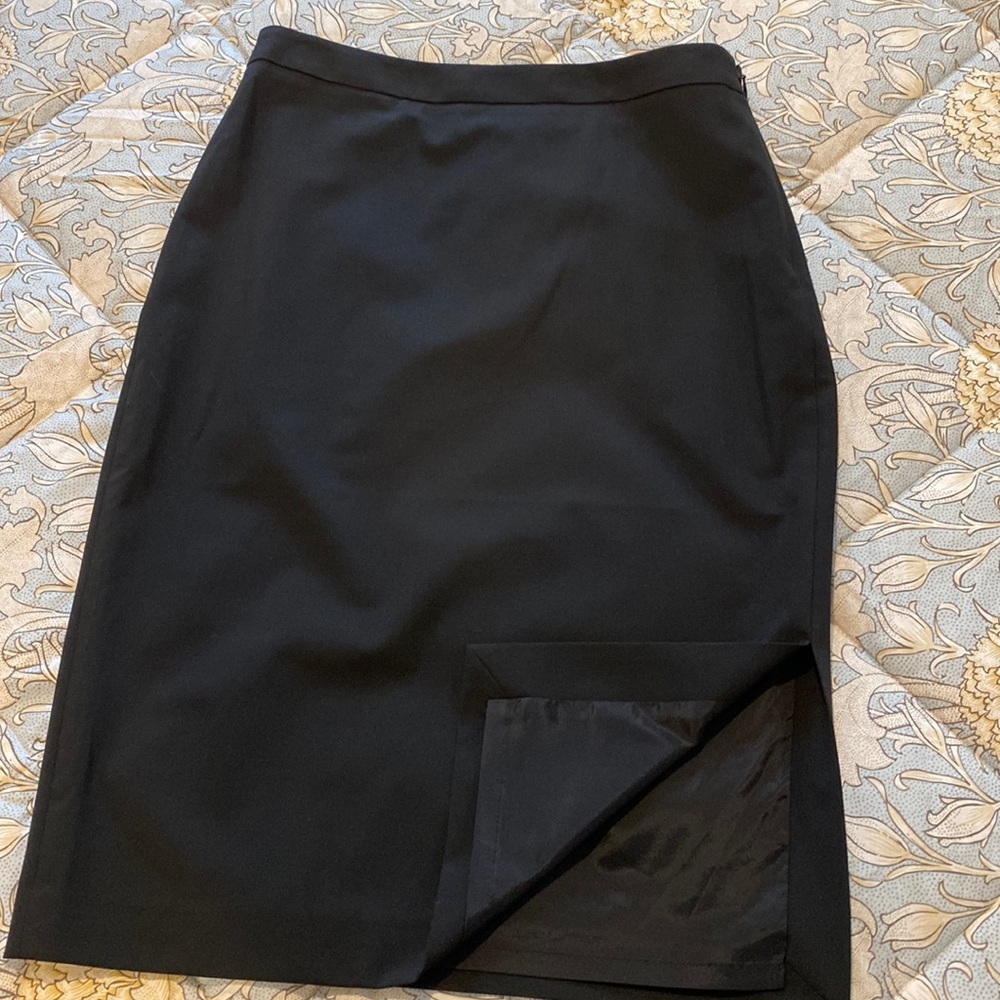 Banana republic washable wool pencil skirt -black